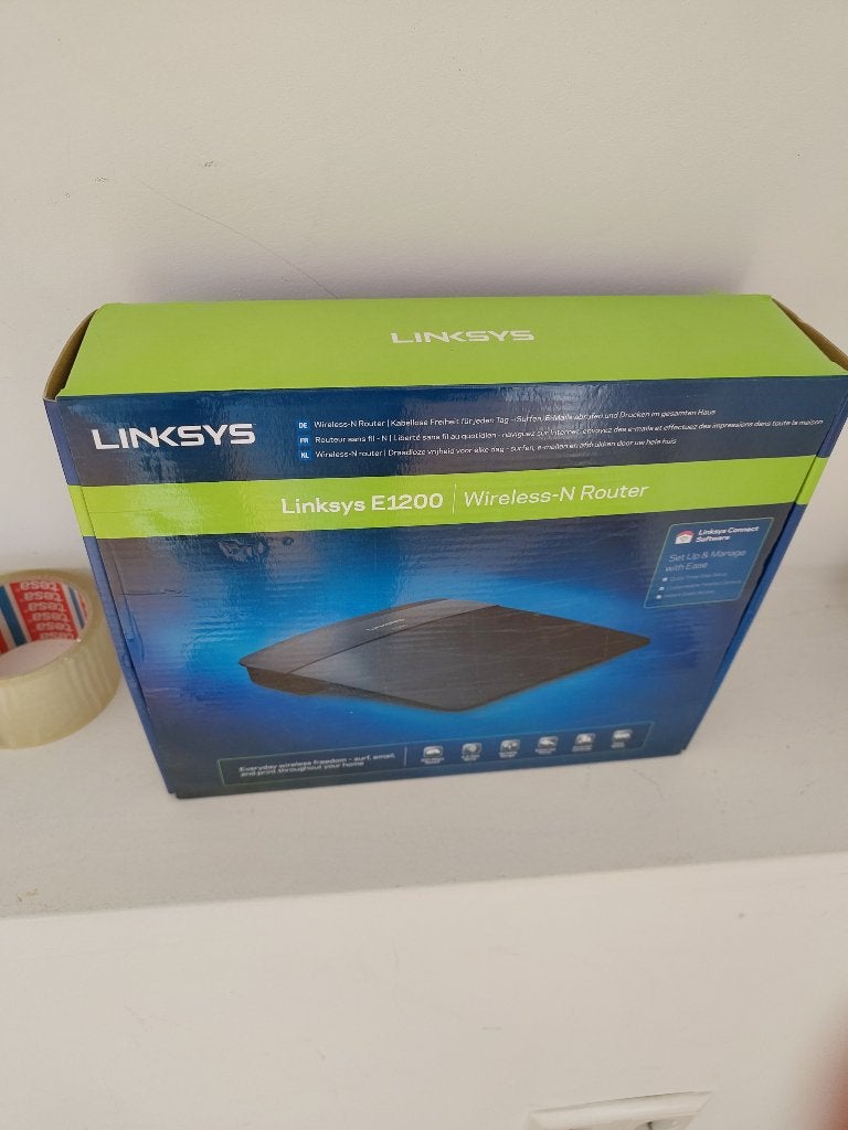 Linksys E1200 wireless router, Computers en Software, Ophalen, Gebruikt, Router, Linksys