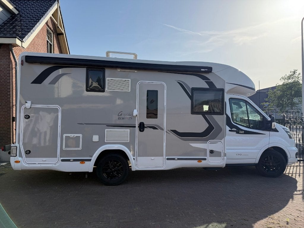 Camper Challenger 260, Caravans en Kamperen, Campers, Particulier, tot en met 4, Half-integraal, Challenger, Ford, 6 tot 7 meter