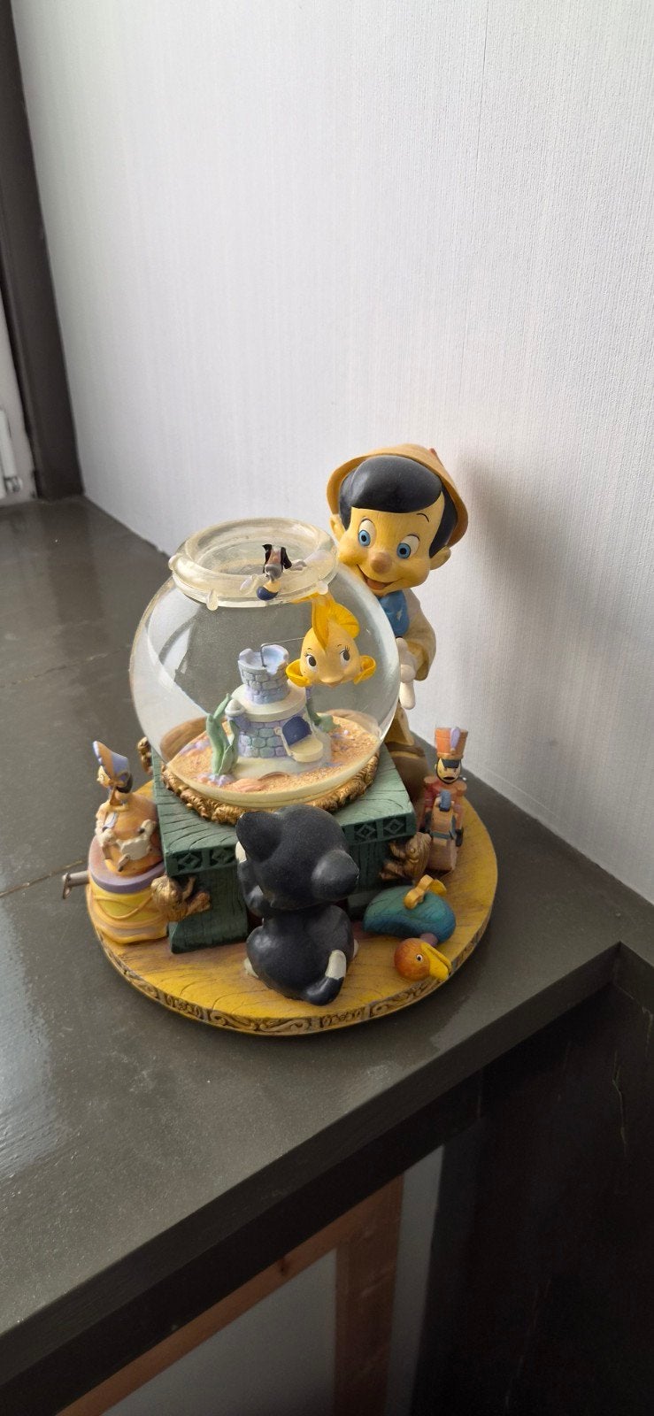 Vintage Pinokkio Sneeuwbol met Jiminy Cricket en Cleo, Ophalen, Gebruikt
