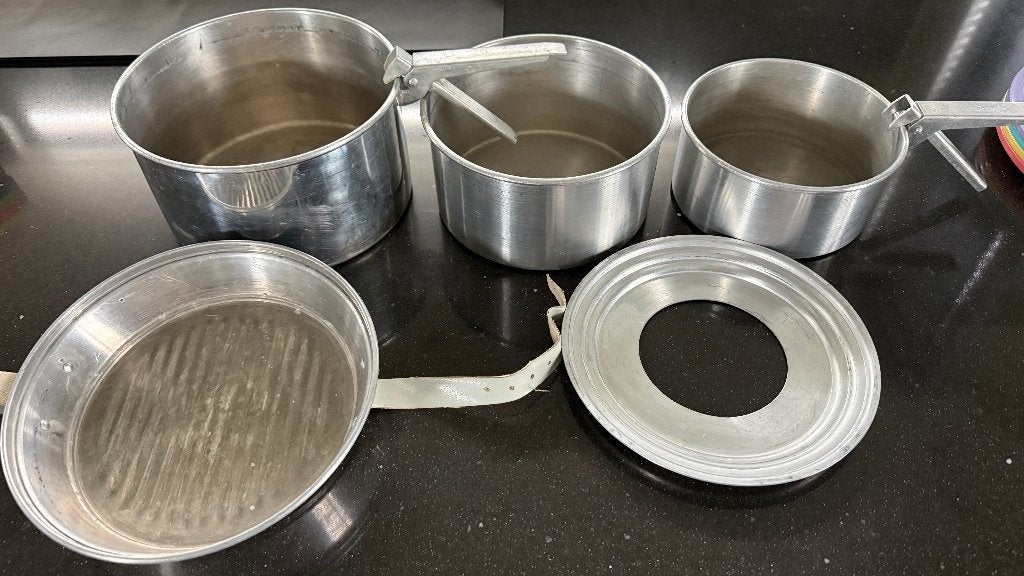 Vintage Aluminium camping pannenset, Retro & Nostalgisch!, Ophalen of Verzenden, Gebruikt