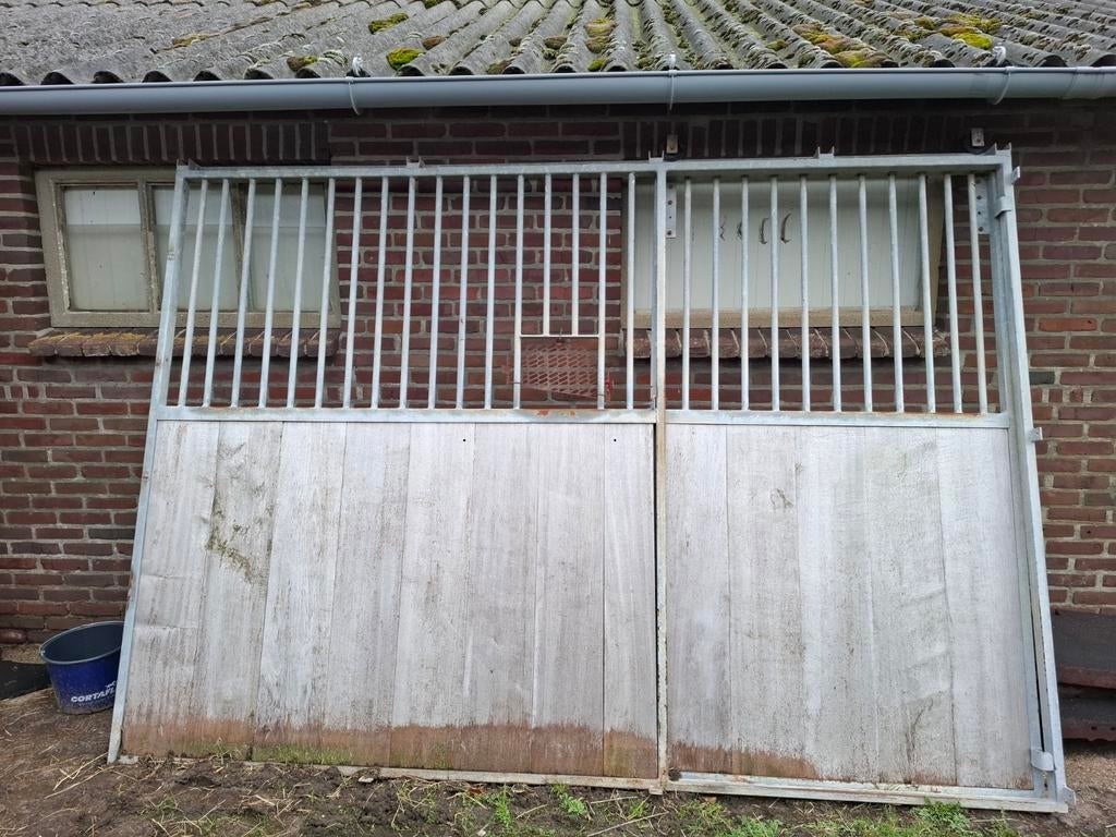 Voorfront paardenstal, Stalling, 1 paard of pony