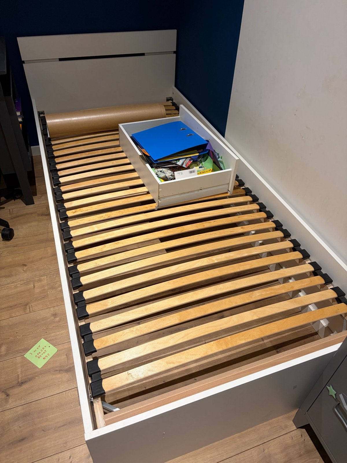 Eenpersoonsbed met lattenbodem en opbergruimte, Huis en Inrichting, Ophalen, Gebruikt, 90 cm, Eenpersoons