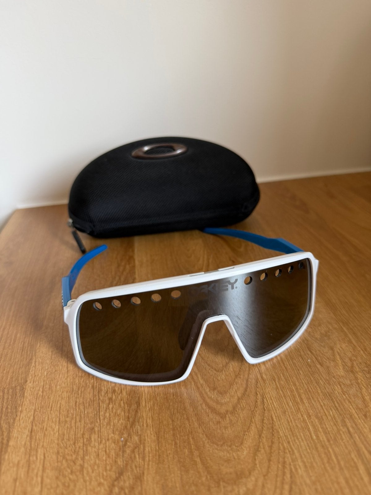 Oakley Sutro, Ophalen of Verzenden, Zo goed als nieuw, Oakley