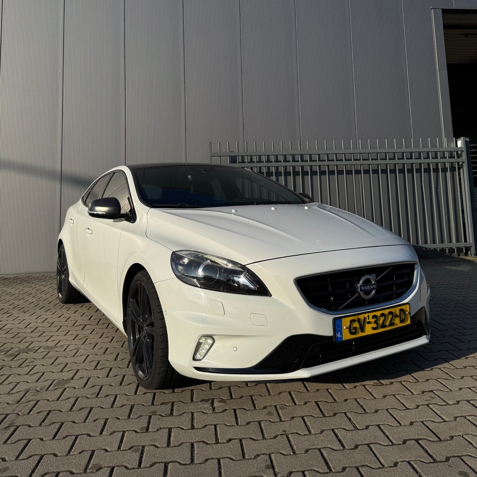 Volvo V40 D4 Carbon editie 2015 | AUT | 200pk POLESTAR | NAP