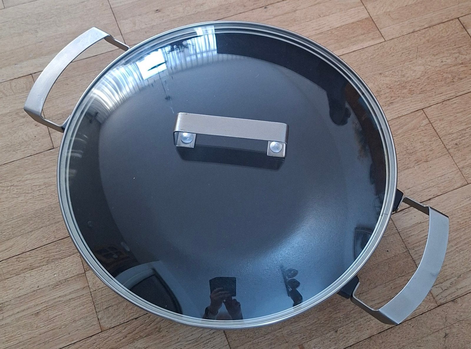 Als nieuw !! Gietijzeren wok met glazen deksel!, Ophalen of Verzenden, Zo goed als nieuw, Gietijzer, Wok