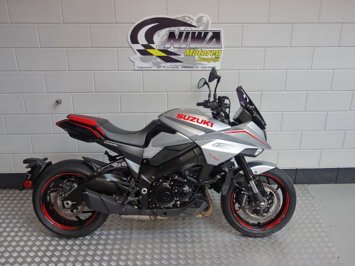 SUZUKI GSX-S 1000 KATANA, Motoren, SUZUKI, 4 cilinders, Motorrijbewijs A, Bedrijf