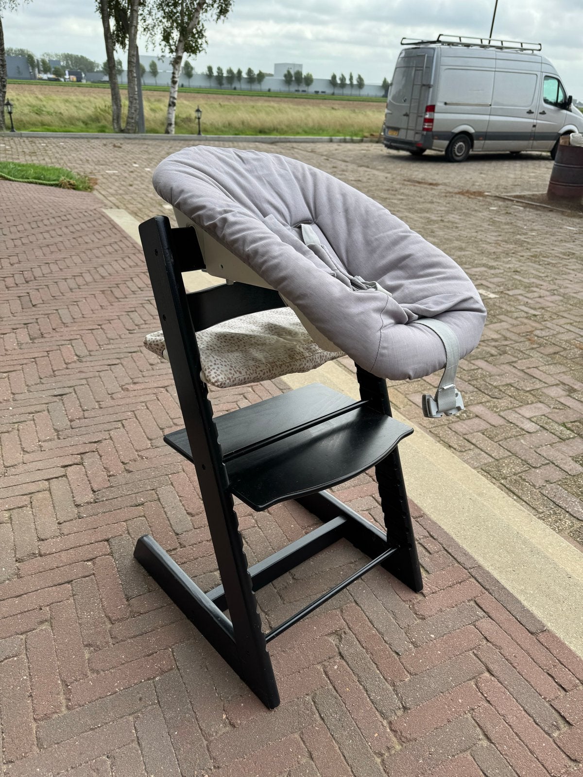 Stokke Tripp Trapp met newborn set en accessoires, Ophalen, Gebruikt, Meegroeistoel, Gordel(s)