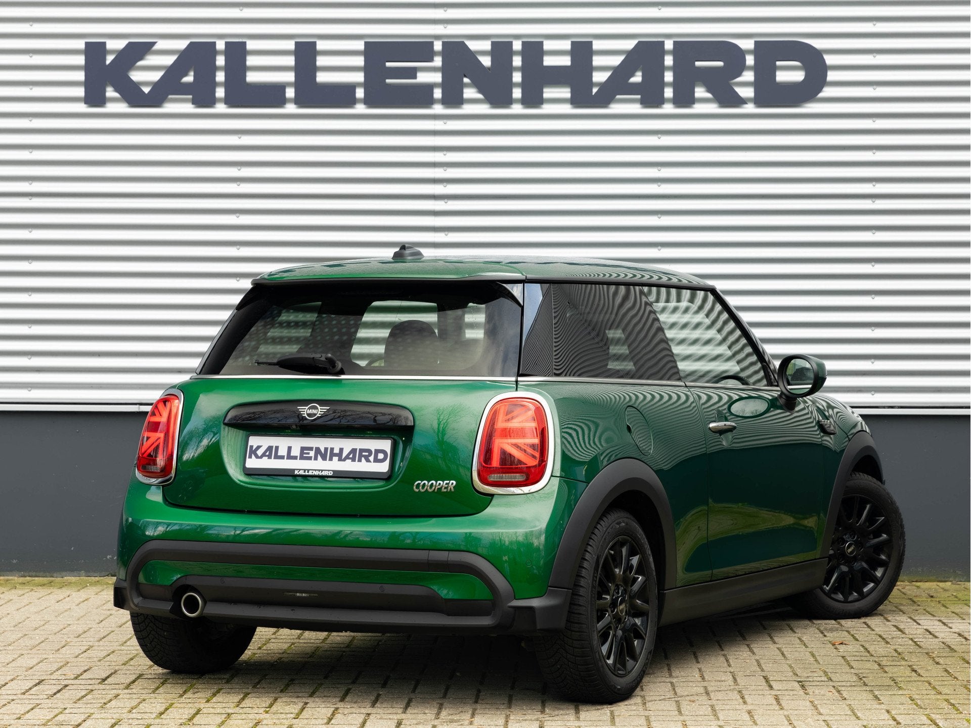 MINI Mini 1.5 Cooper - Automaat - Camera - Apple Carplay - S, 12 maanden, Gebruikt, 4 stoelen, Bedrijf