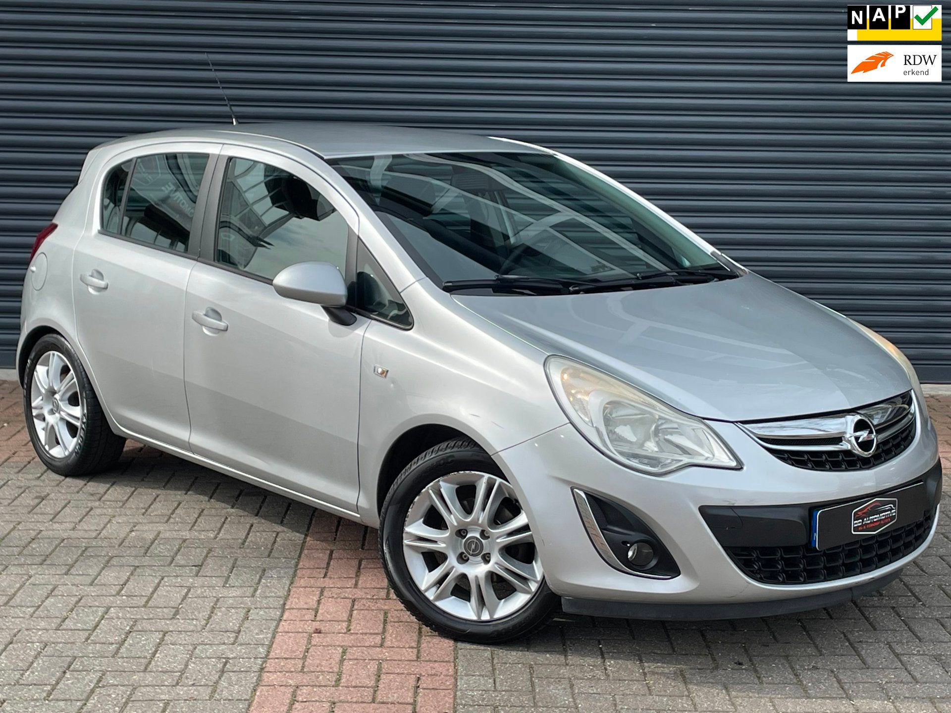 Opel Corsa 1.2-16V Edition Cruise | Airco | Elektr Pakket, Voorwielaandrijving, Euro 5, Gebruikt, 4 cilinders