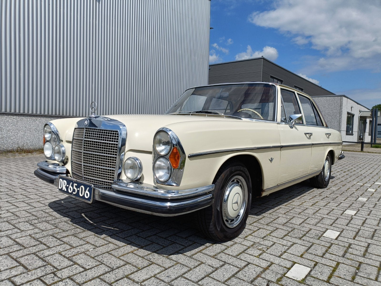 Mercedes-Benz S-Klasse 3.5 280 SE AUT 1971 Wit, Auto's, Automaat, Achterwielaandrijving, 8 cilinders, Wit