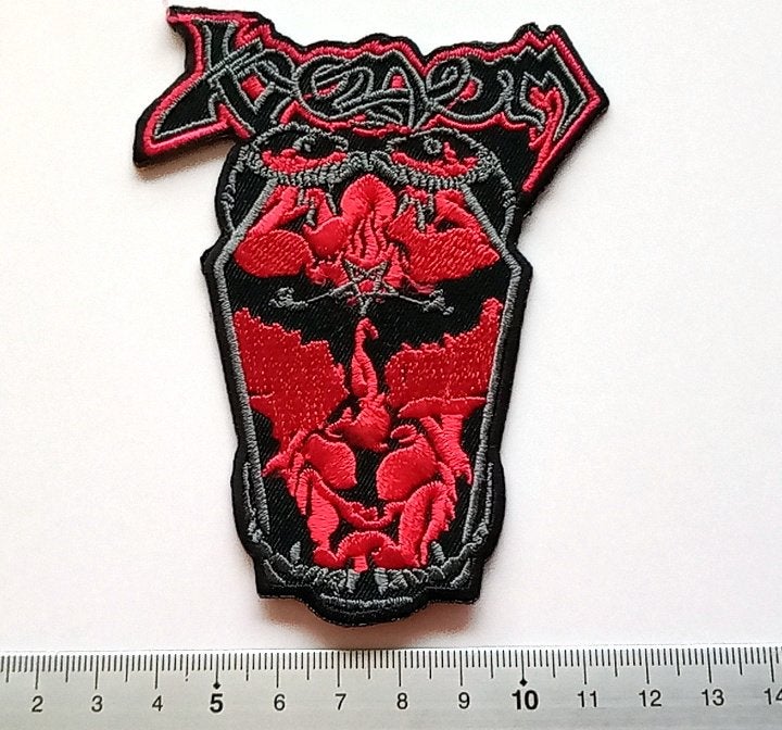 Venom vrij mooie shaped lasercut black metal patch v76 metal, Ophalen of Verzenden, Nieuw, Kleding