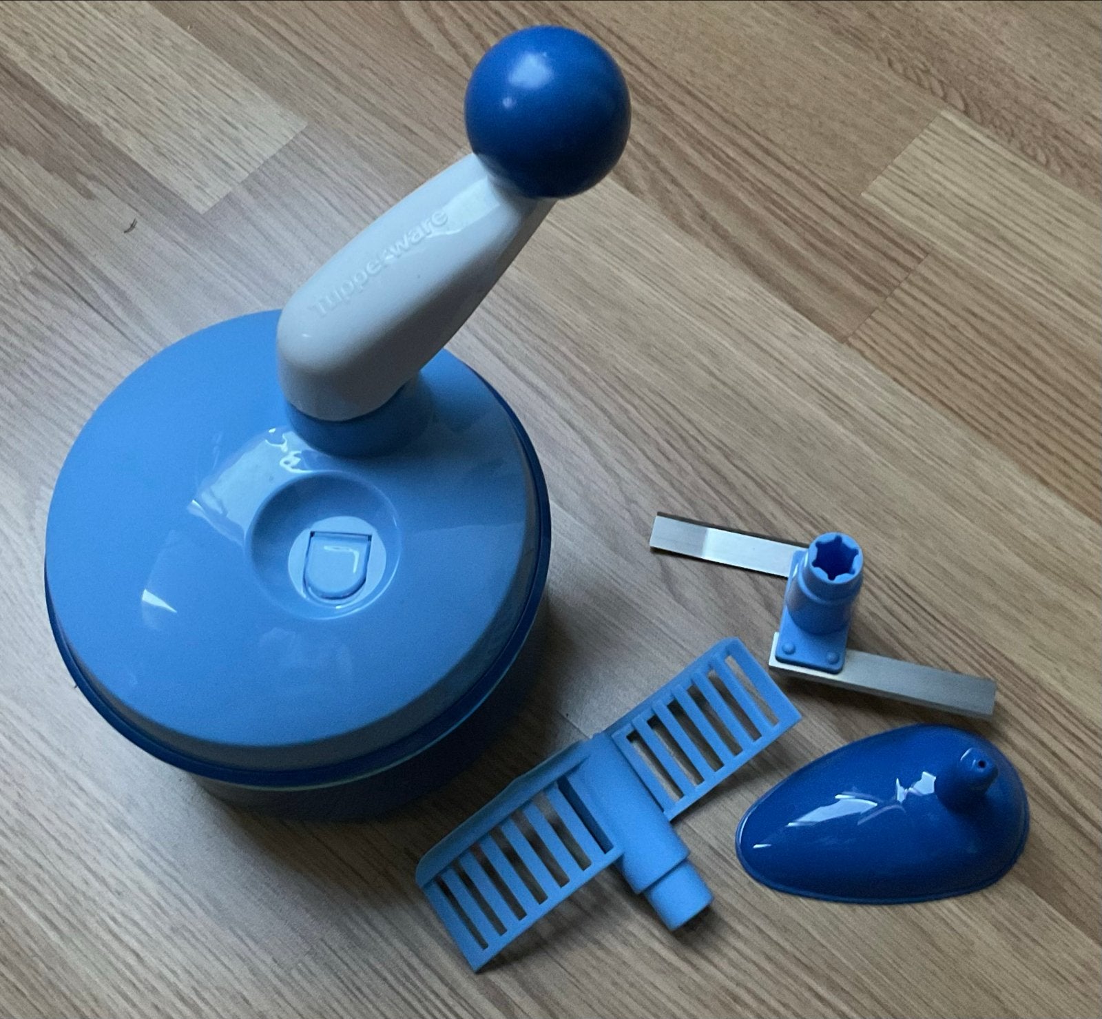 Tupperware SuperSonic Chopper Compact Blauw, Kunststof, Ophalen of Verzenden, Zo goed als nieuw, Overige merken