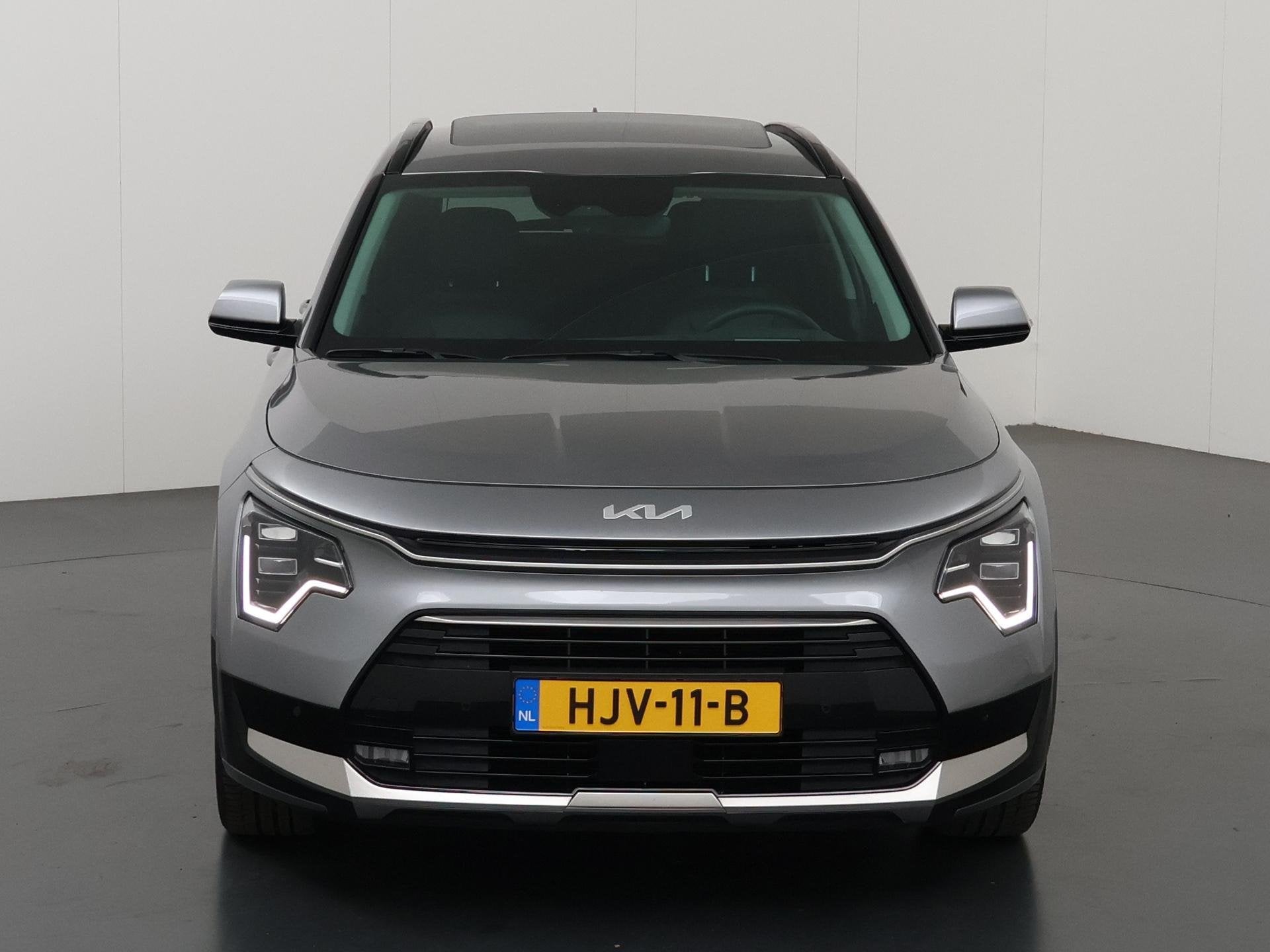 Foto 3 van Kia Niro 1.6 GDi Hybrid ExecutiveLine | Panoramadak | Harman
