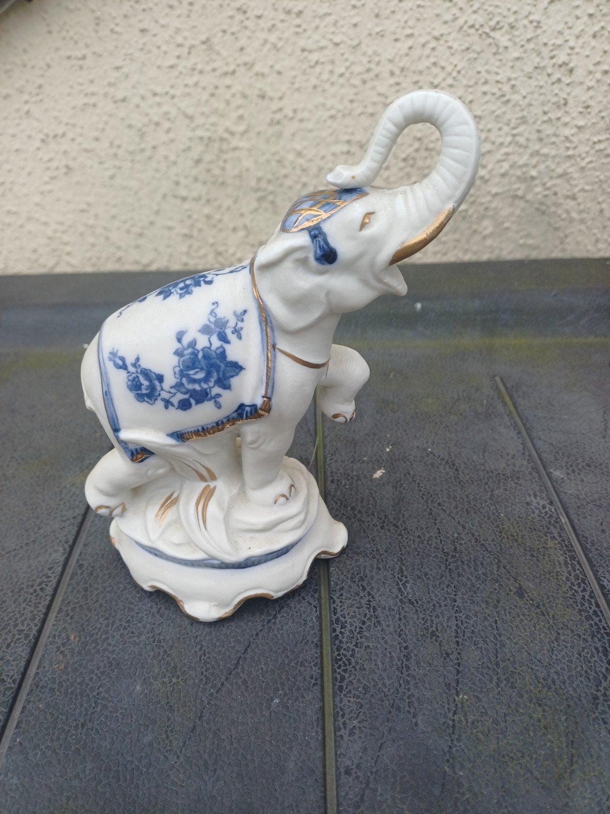 vintage  porseleine  olifant met gouden accenten, Ophalen of Verzenden
