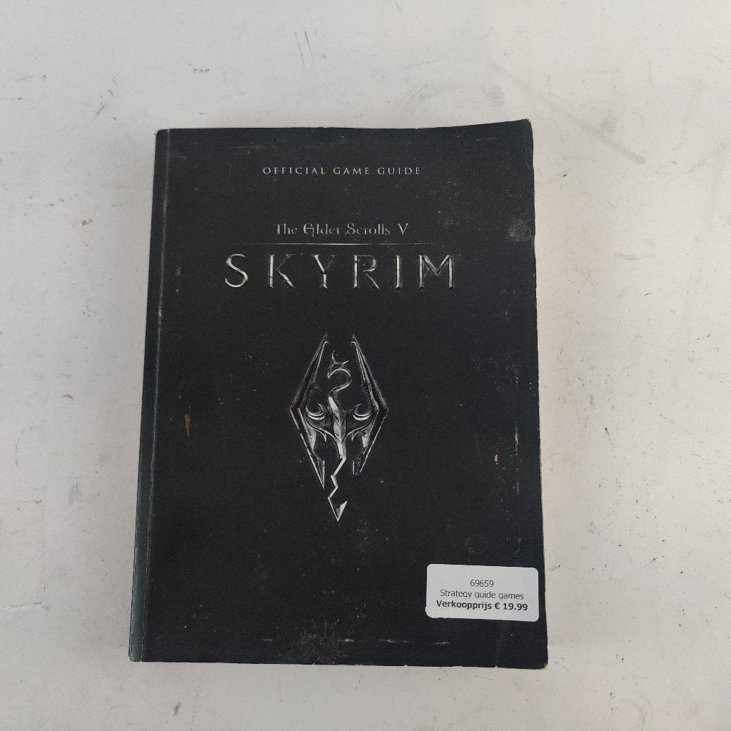 Elder scrolls V Skyrim Official Game Guide || Nu € 19.99, Boeken, Fantasy, Gelezen, Ophalen of Verzenden