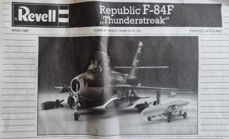 Revell 04526 F-84F Thunderstreak 1:48 NL-BE Decals z/doos, Verzenden, Revell, Zo goed als nieuw, Groter dan 1:72