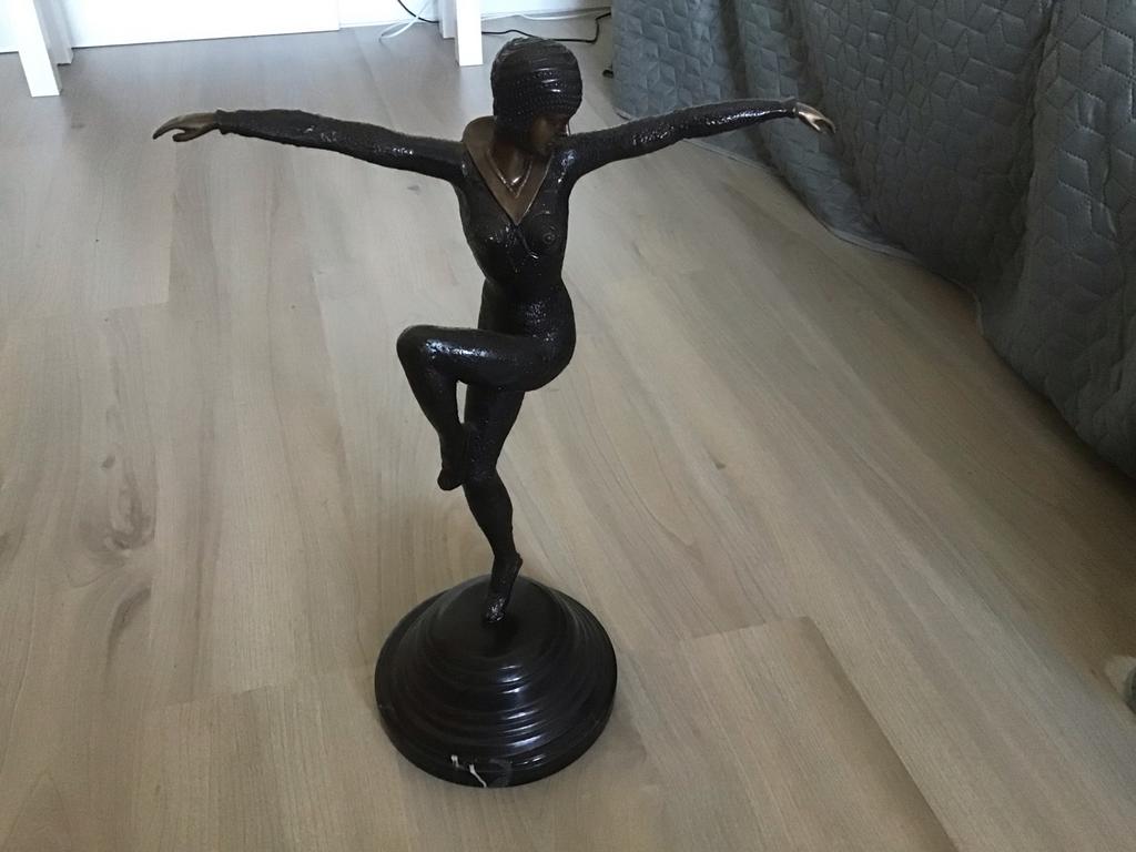 Art Deco Danseres Beeld - Bronskleurig, Antiek en Kunst, Kunst | Beelden en Houtsnijwerken, Ophalen, Art deco, 50 - 100 cm, Beeld