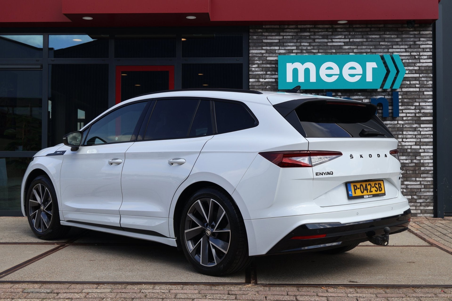 Skoda Enyaq iV 80 Sportline SOH 92% l TREKHAAK l ADAPT.CRUIS, Automaat, Dealer onderhouden, Achterwielaandrijving, Gebruikt