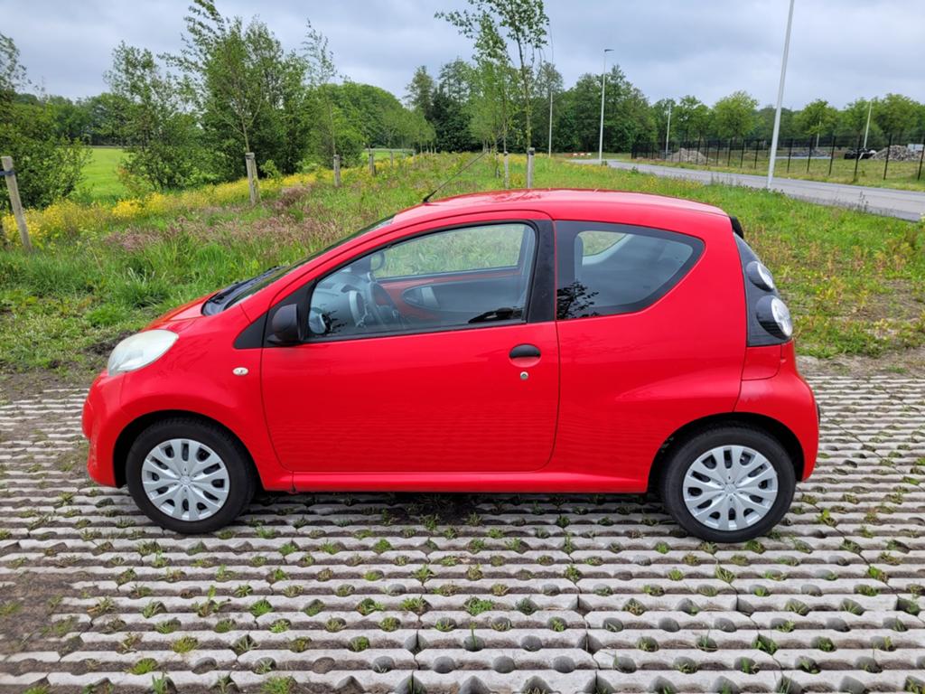Citroën C1 1.0 3-DRS 2009 Rood, Auto's, Voorwielaandrijving, Stof, 4 stoelen, C1