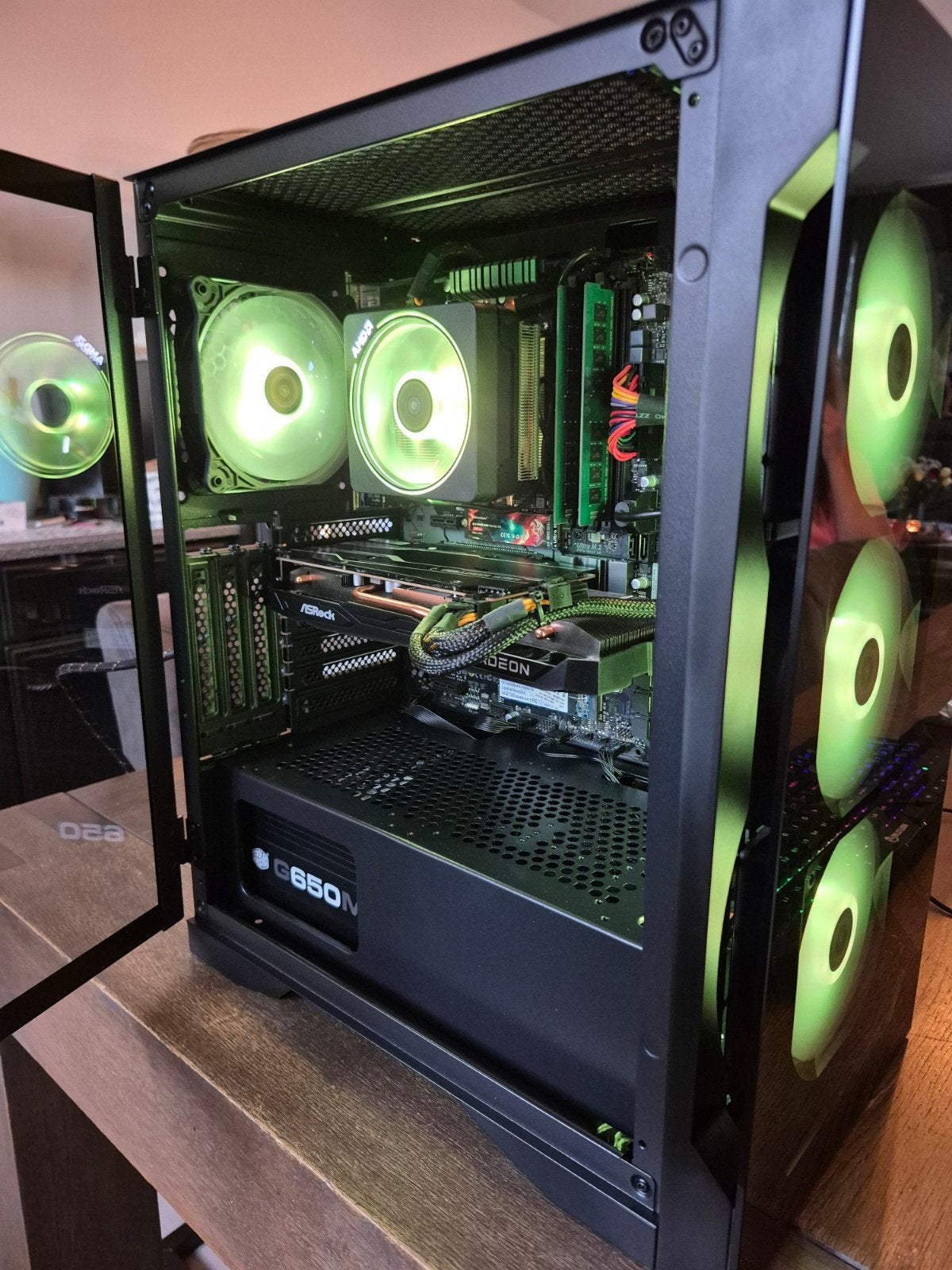 Game Pc Ryzen 7 3700x Radeon RX6650XT 8GB  16GB Intern., Ophalen, Virtual Reality, Zo goed als nieuw, 2 X 240GB M.2 SSD KOXIA
