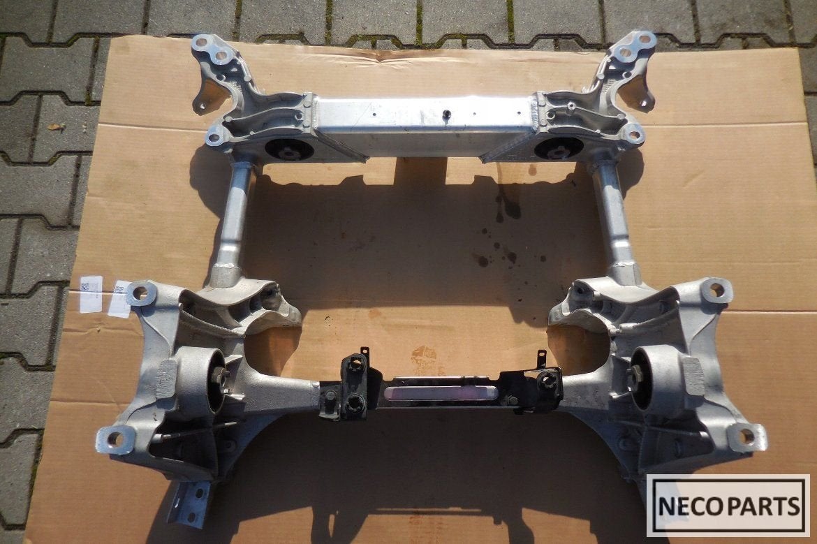 AUDI E-TRON SUBFRAME ALLES LEVERBAAR!!, Gebruikt, -, -, Spatbord