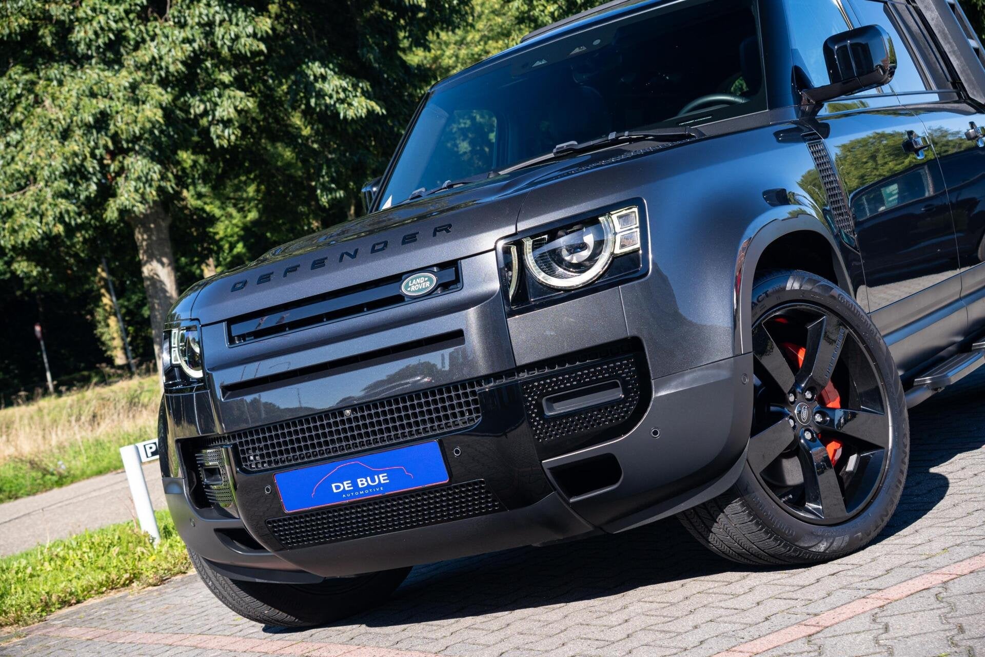 Land Rover Defender P400e Hybride 110 X-Dynamic HSE Edition|, Auto's, Automaat, Dealer onderhouden, Gebruikt, 3000 kg