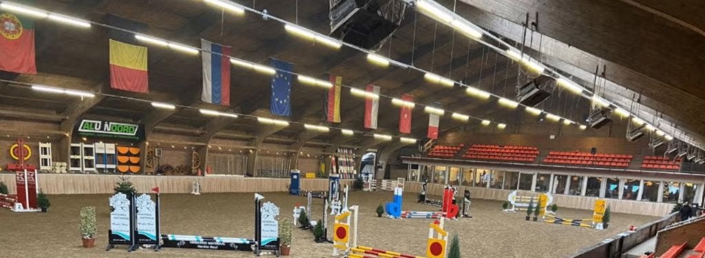 Zet uw bedrijf in de schijnwerpers bij Manege De Dollard!, Dieren en Toebehoren, Stalling en Weidegang