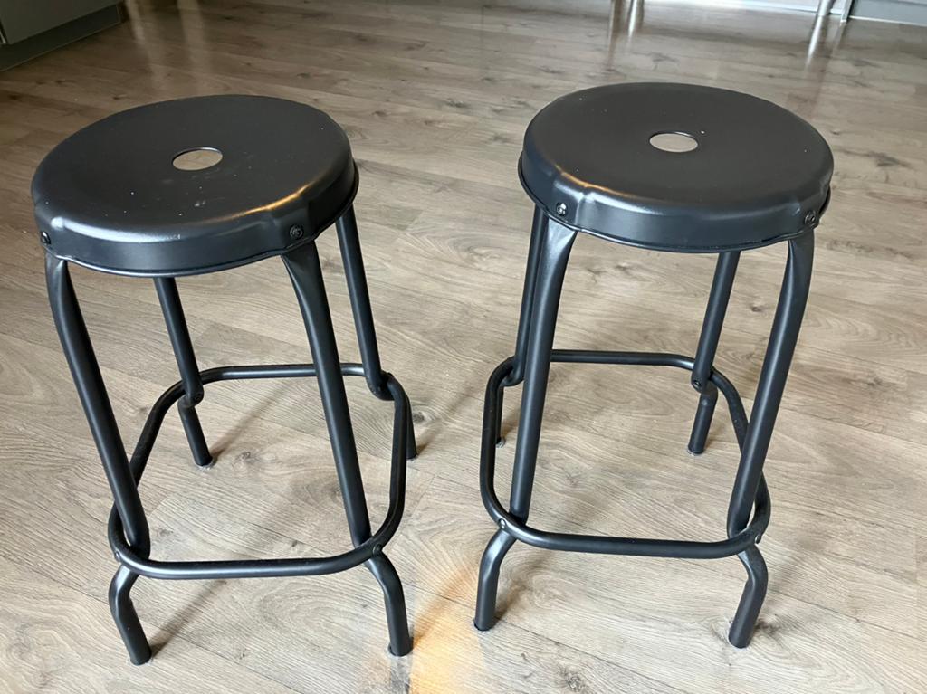 Twee Ikea barkrukken, Huis en Inrichting, Barkrukken, Ophalen, 60 tot 90 cm, Zo goed als nieuw, Metaal