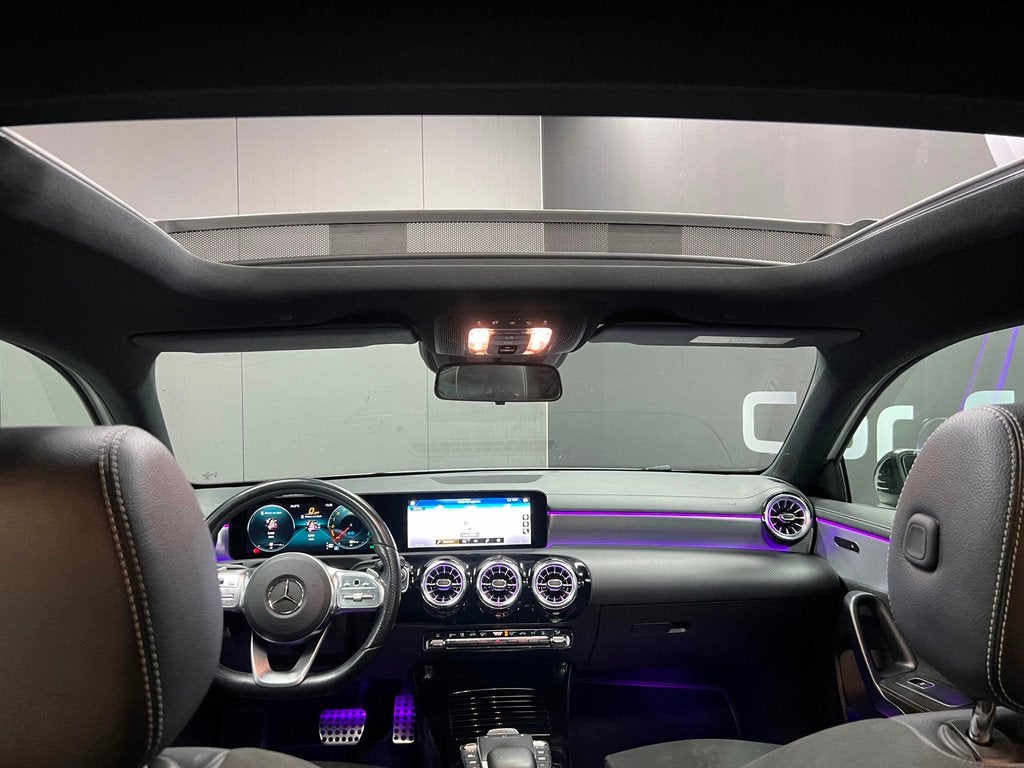 Mercedes-Benz A-klasse 250 e Premium Plus | Pano | Stoelverw, Auto's, Mercedes-Benz, Gebruikt, Euro 6, 4 cilinders, 15 kWh