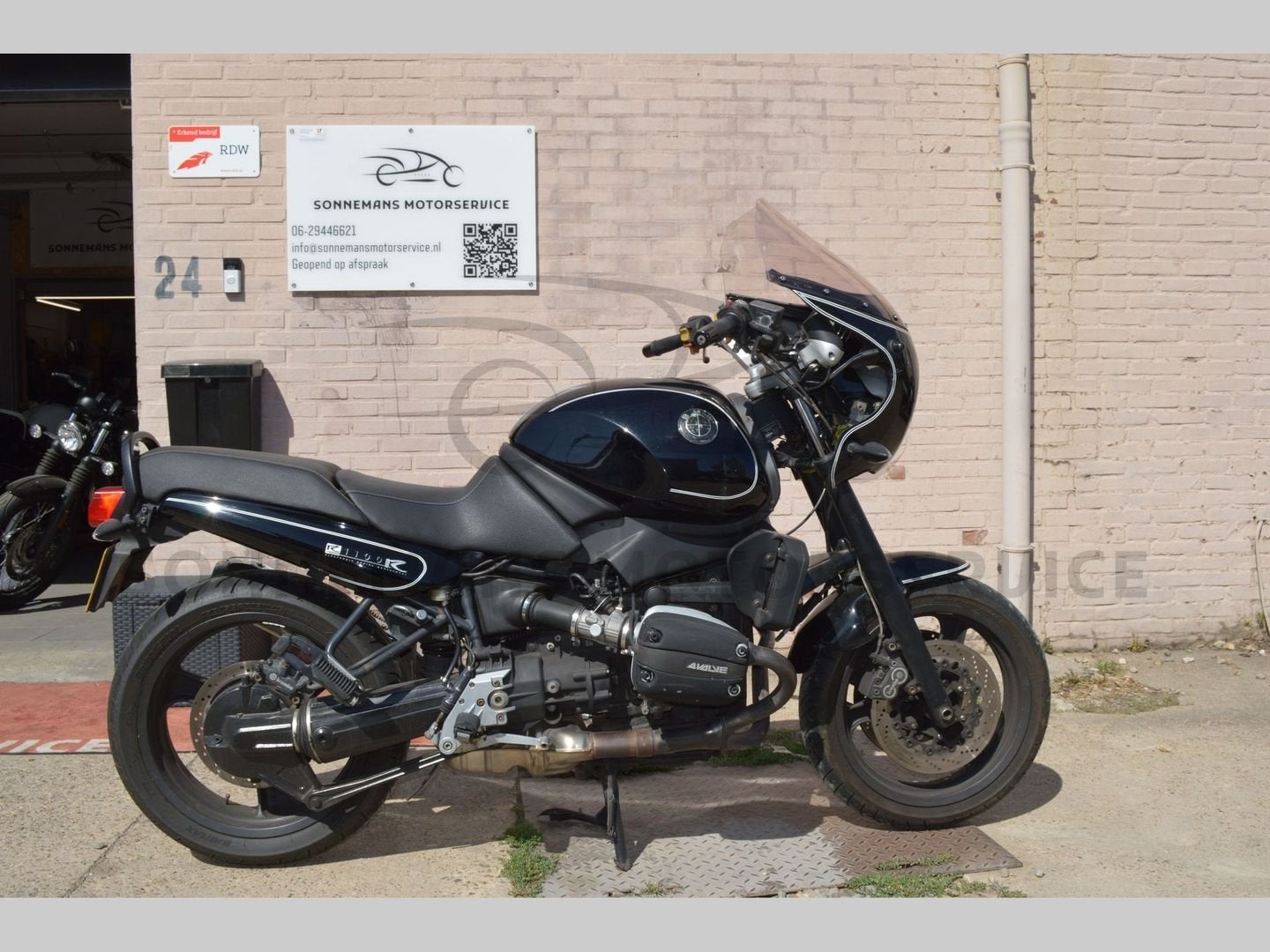 BMW R 1100 R (bj 1995) 128,727 km - Caferacer look, 1085 cc, 2 cilinders, Motorrijbewijs A, Bedrijf