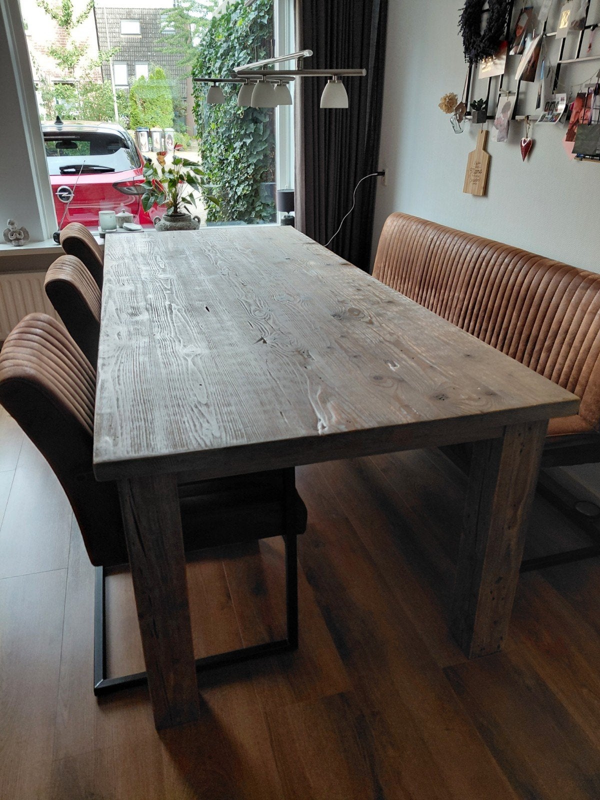Eetkamerstoelen en eetkamerbank in bruin leerlook, Huis en Inrichting, Stoelen, Ophalen, Gebruikt, Twee, Bruin