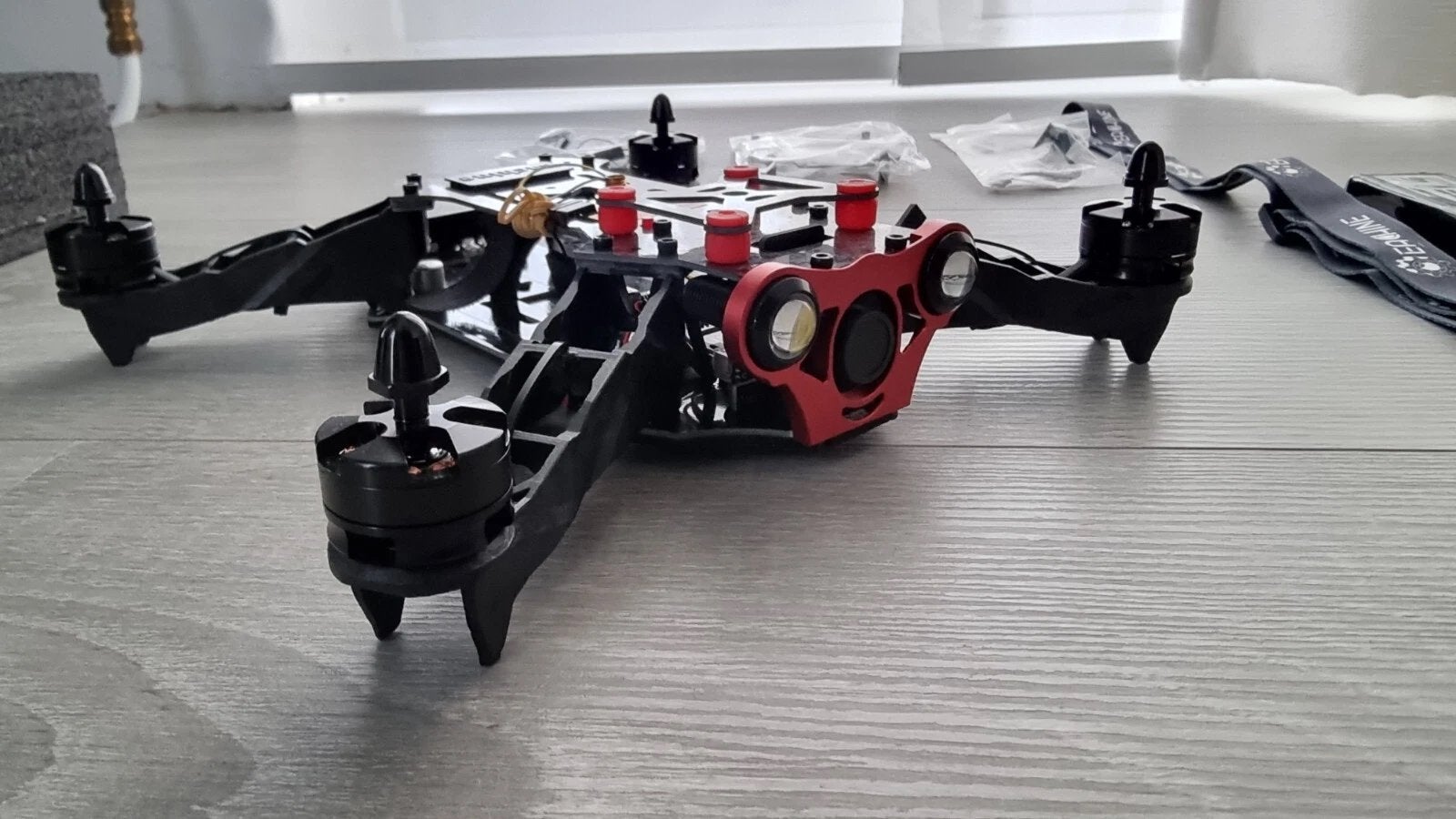 Eachine Racer 250 FPV Drone, 250 tot 900 gram, Basiskwaliteit, 100 tot 1000 meter, Overige merken