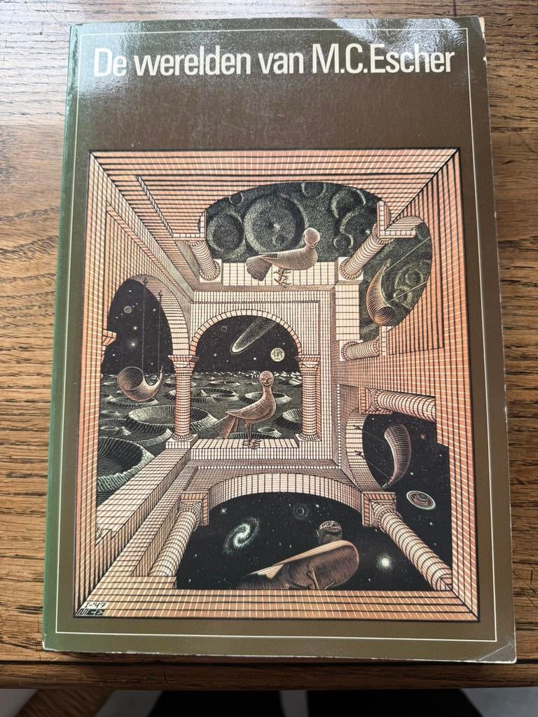 M.C Escher, Ophalen of Verzenden, Zo goed als nieuw