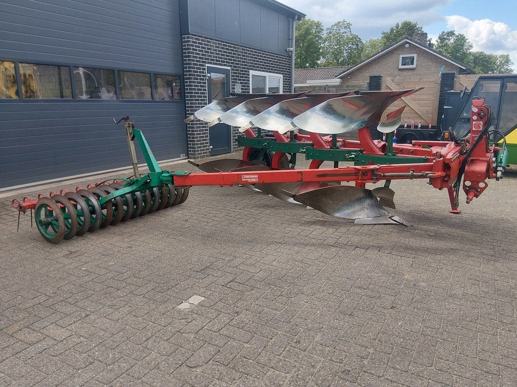 Kverneland EG 85 4 Schaar ploeg met Packomat vorenpakker, De Dommel 38
8253 PL  Dronten, NL, Overige, Kverneland, Benelux.sales@kvernelandgroup.com