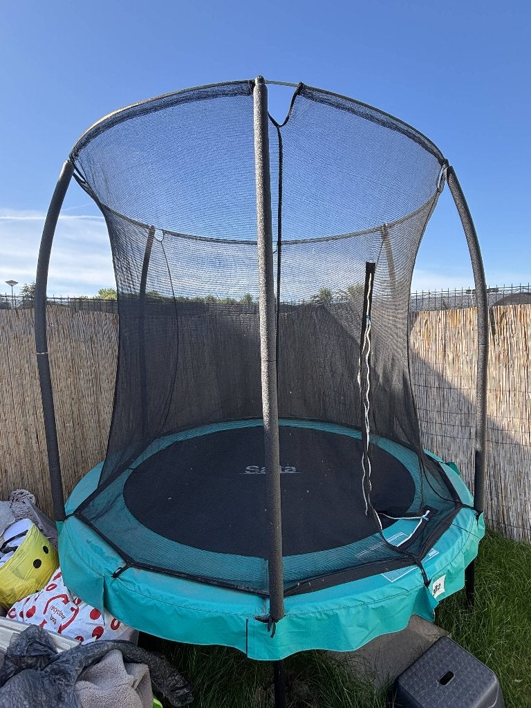 Salta trampoline 251 cm -  alleen (maandag 6 sep) ophalen, Ophalen, Zo goed als nieuw