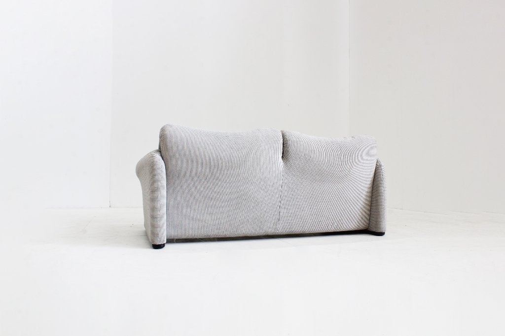 Vintage Cassina Maralunga 2 zits sofa Vico Magistretti, Design, 150 tot 200 cm, Tweepersoons, 75 tot 100 cm