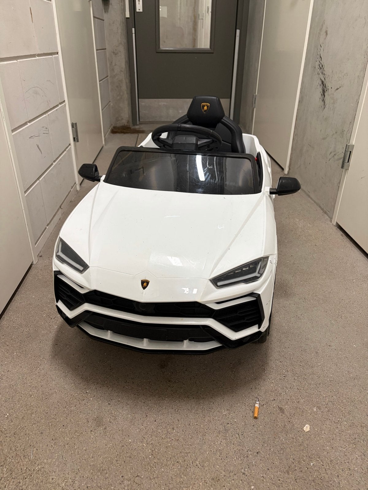 Lamborghini Urus elektrische kinderauto, Gebruikt