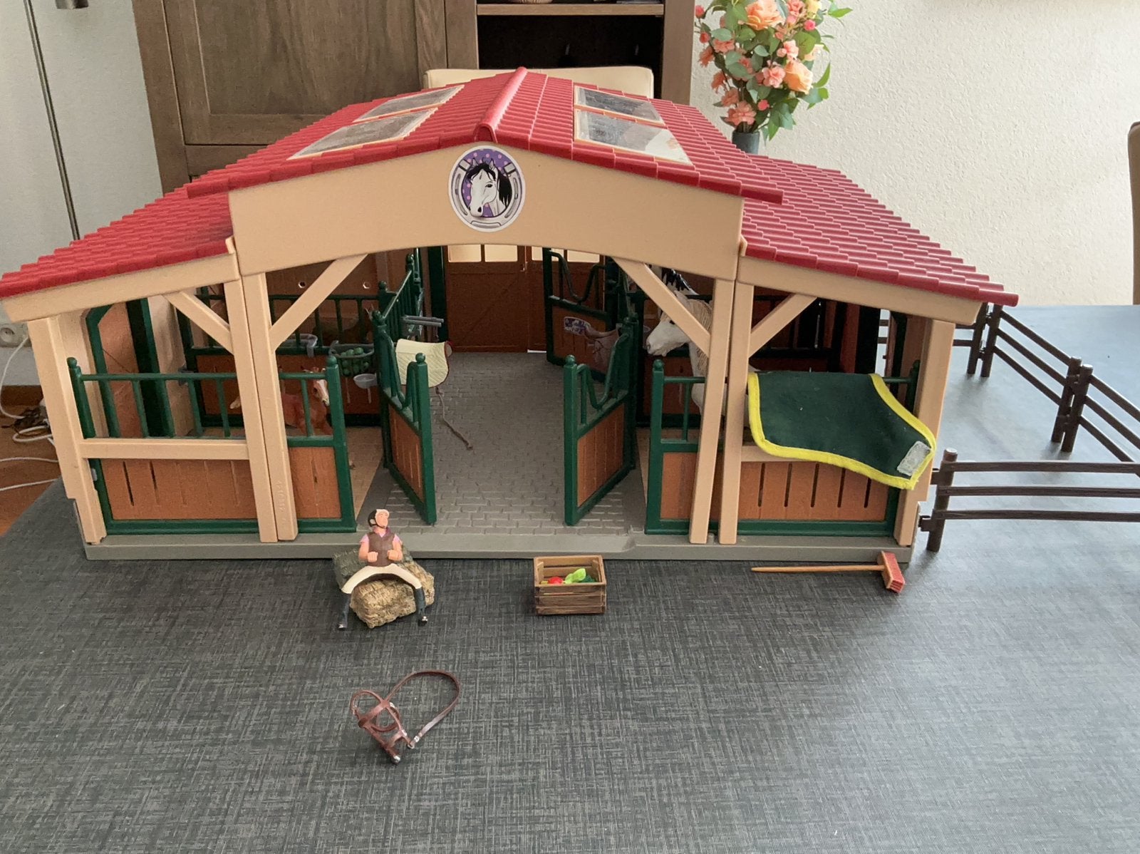 Schleich manege compleet met accessoires, Ophalen of Verzenden, Zo goed als nieuw, Jongen of Meisje