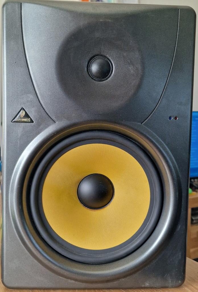 Behringer Truth B1031A studio monitor speakers, Dieren en Toebehoren, Hondenbenches, Ophalen