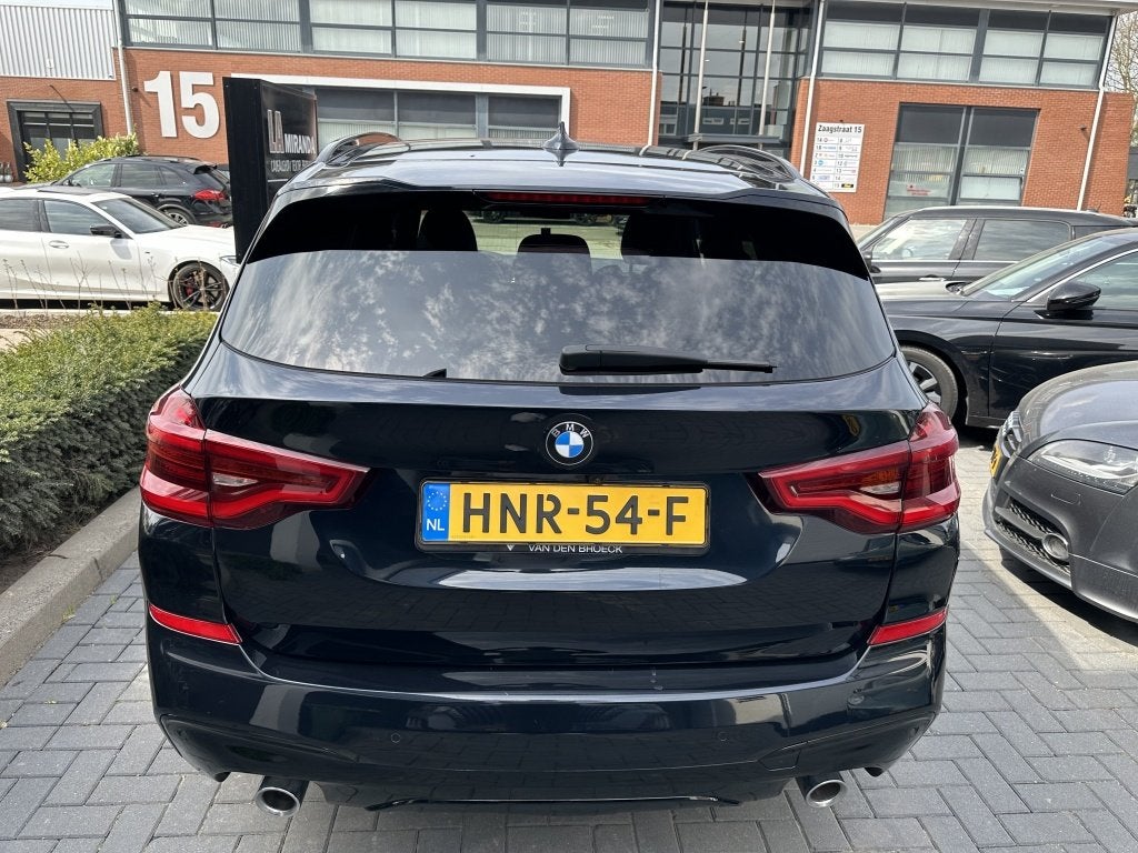 BMW X3 xDrive20i High Executive M-Pakket (bj 2021), Auto's, Automaat, Gebruikt, 4 cilinders, 2000 kg