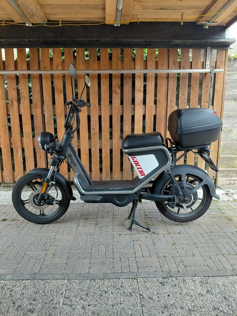 E-scooter AGM Goccia 30ah, Fietsen en Brommers, Snorfietsen en Snorscooters, Ophalen, Zo goed als nieuw, Elektrisch, Overige merken