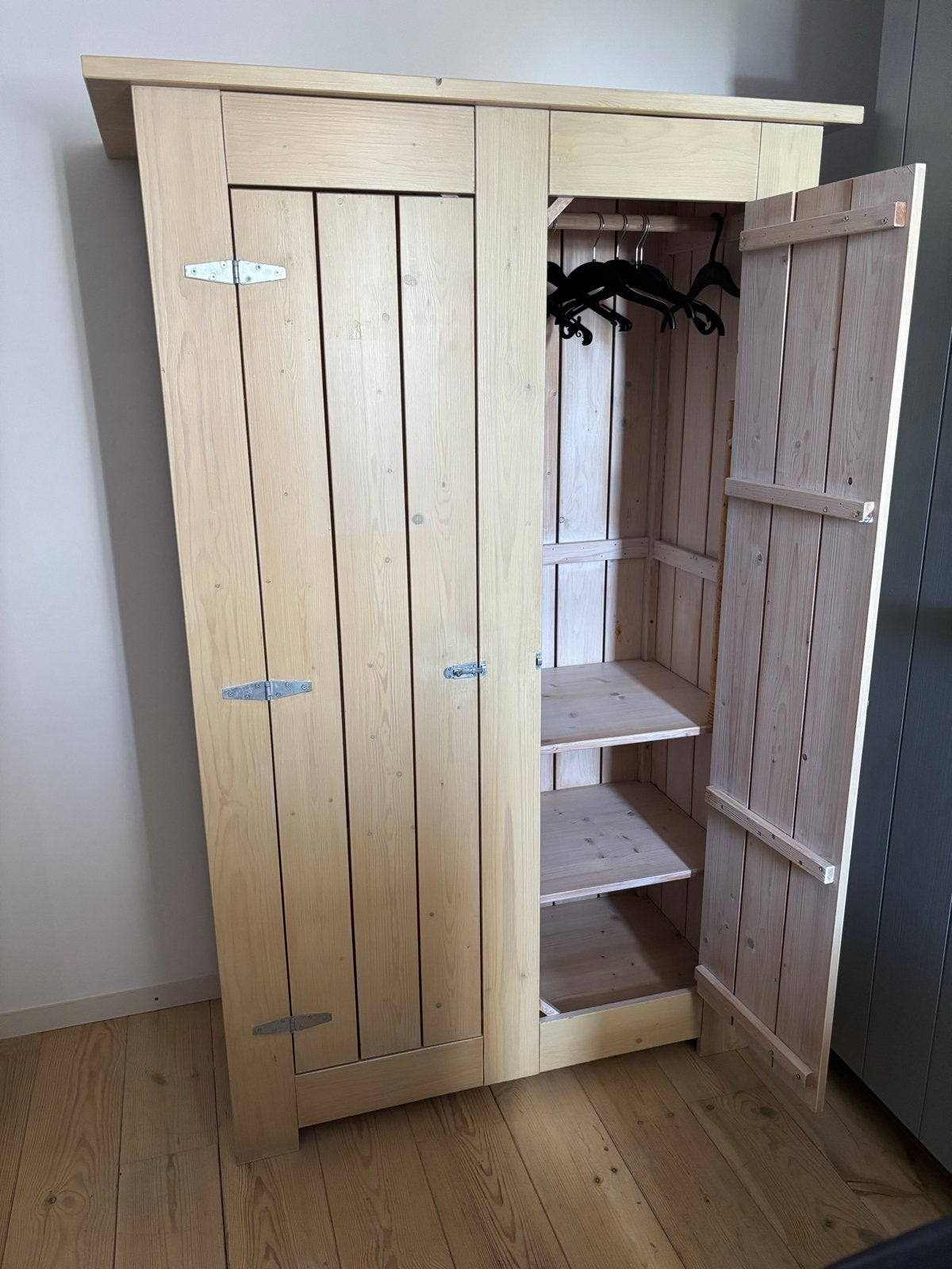 Kledingkast hout (grenen), 183x120x54 cm, Ophalen, Gebruikt, 100 tot 150 cm, 150 tot 200 cm