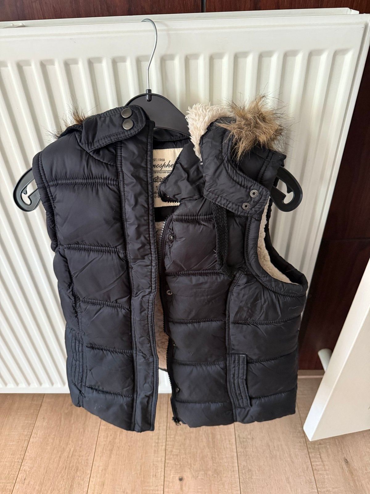 Zwarte bodywarmer maat 38 met bontkraag, Ophalen of Verzenden, Zo goed als nieuw, Maat 38/40 (M), Zwart