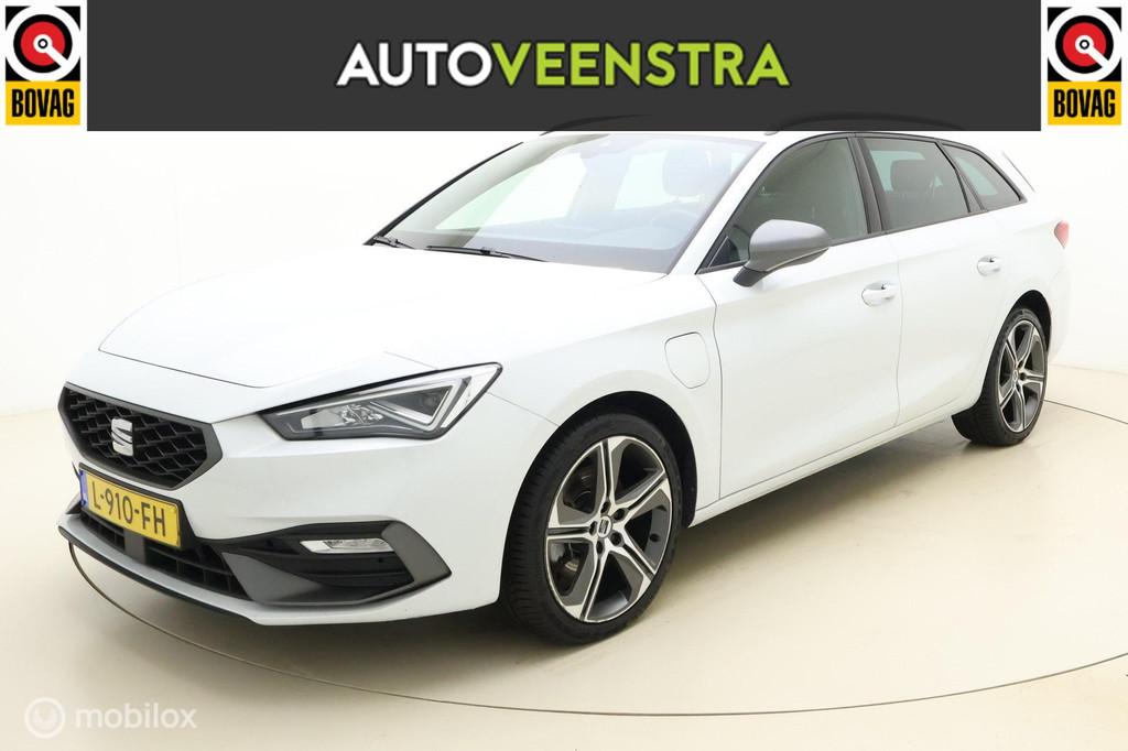 Seat Leon Sportstourer 1.4 TSI eHybrid FR|LUXE|ALCANTARA|CAM, Auto's, Seat, Gebruikt, 4 cilinders, Leon, Wit