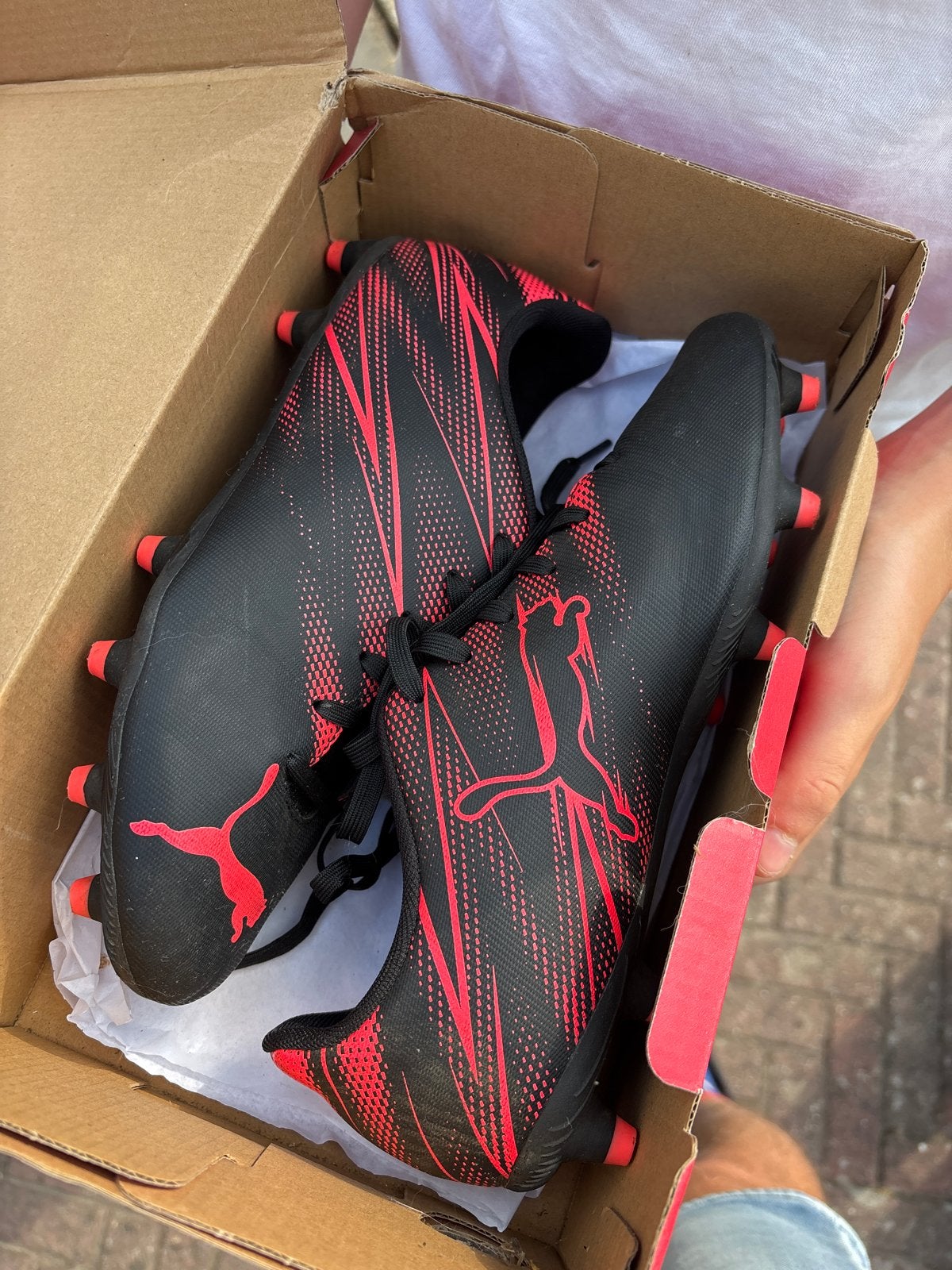 Puma voetbalschoenen maat 39 - Zwart/Rood, Maat XS of kleiner, Ophalen, Zo goed als nieuw, Schoenen