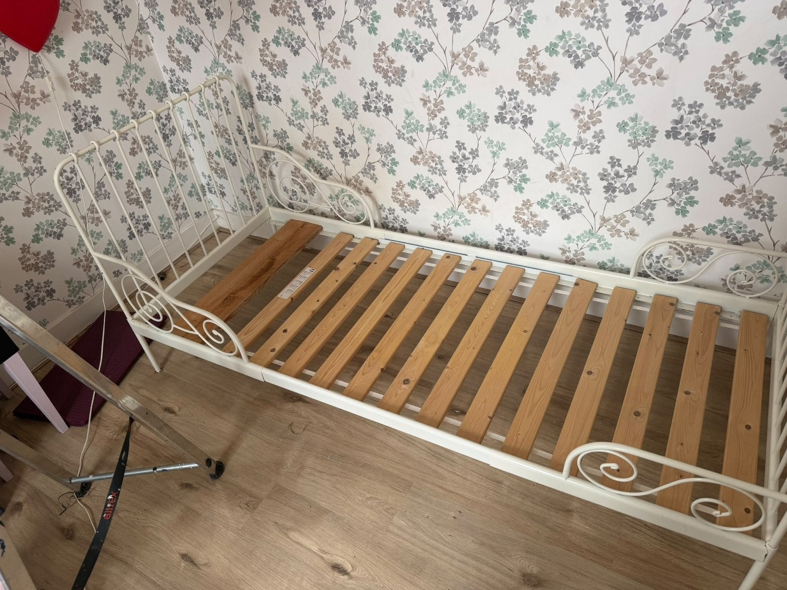 IKEA Minnen meegroeibed (80x200 cm) - Wit Metaal, Ophalen, Eenpersoons, 80 cm, 200 cm