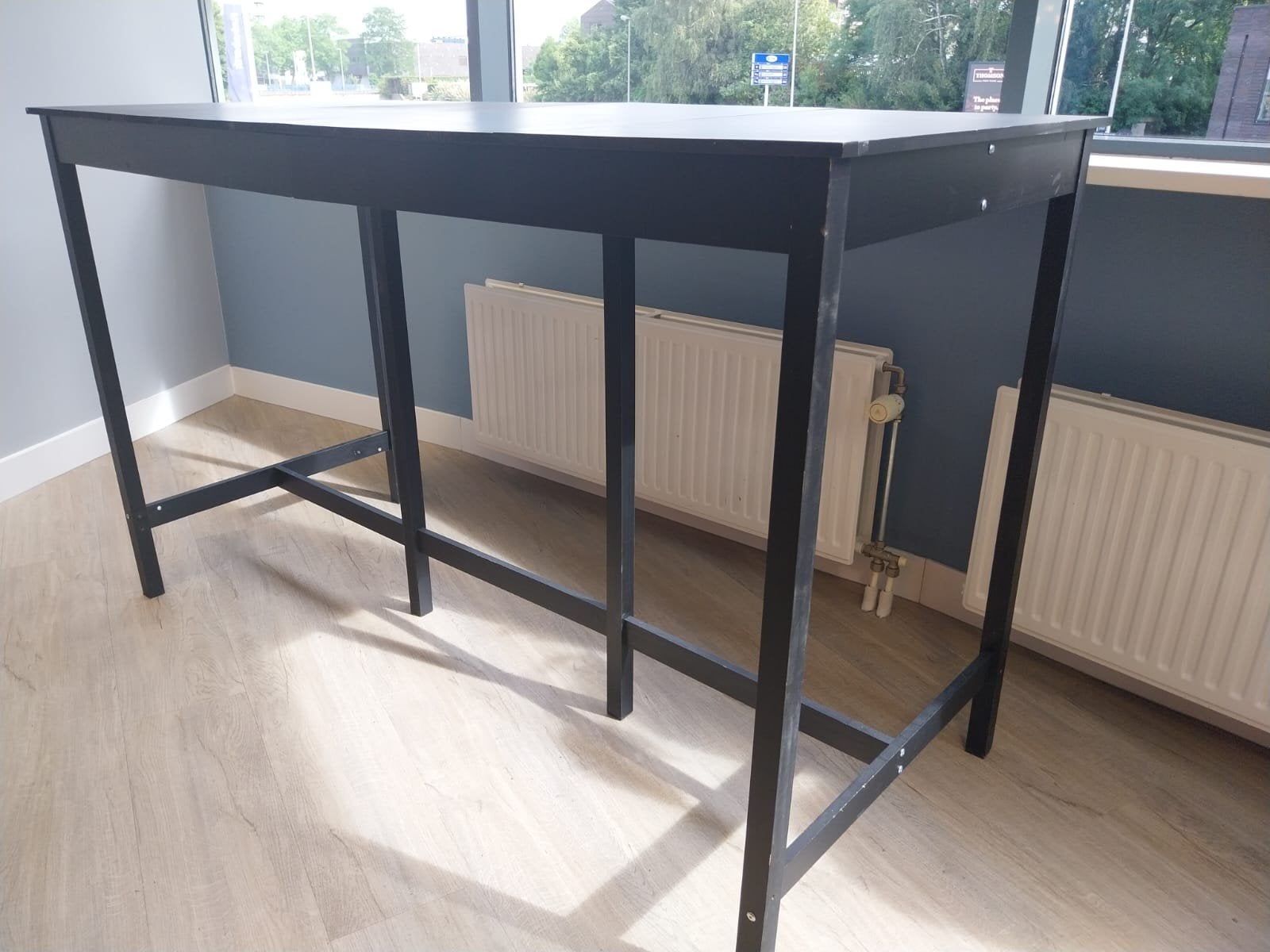 Lange statafel / werktafel, Ophalen