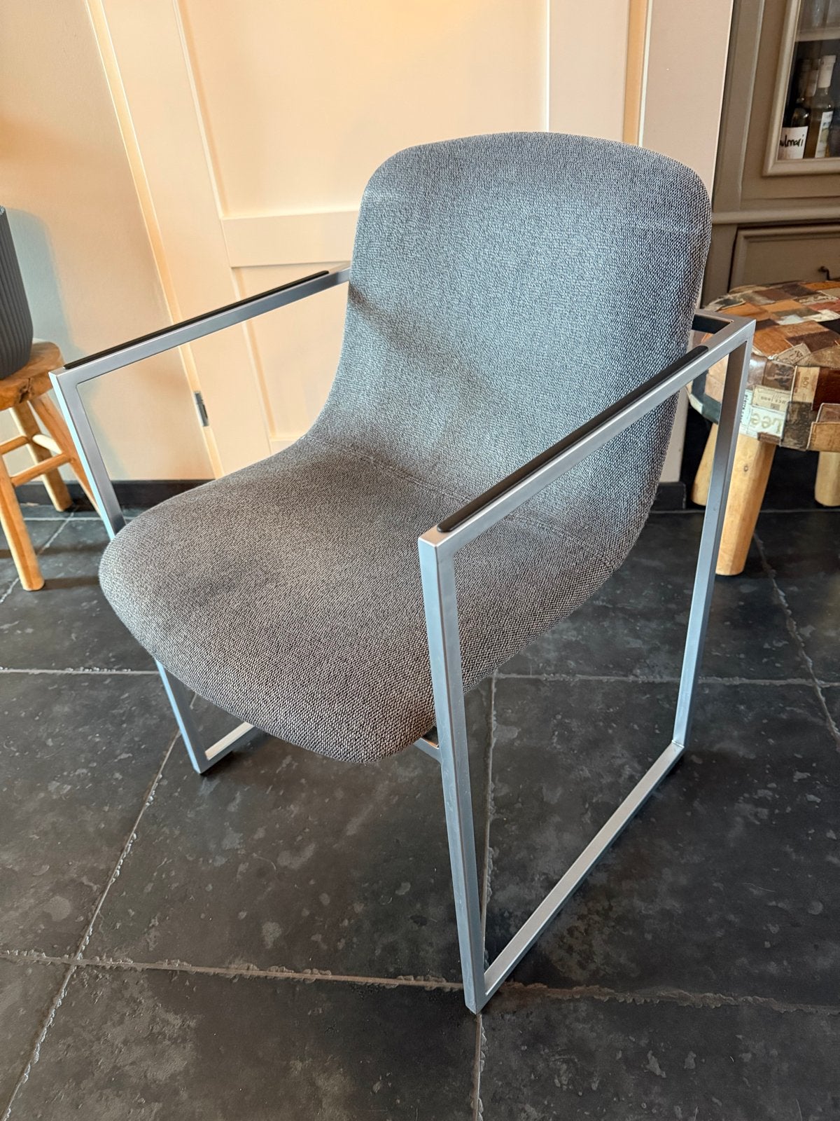 Moderne grijze ARCO stoel met metalen frame, Ophalen, Gebruikt, Metaal, Eén