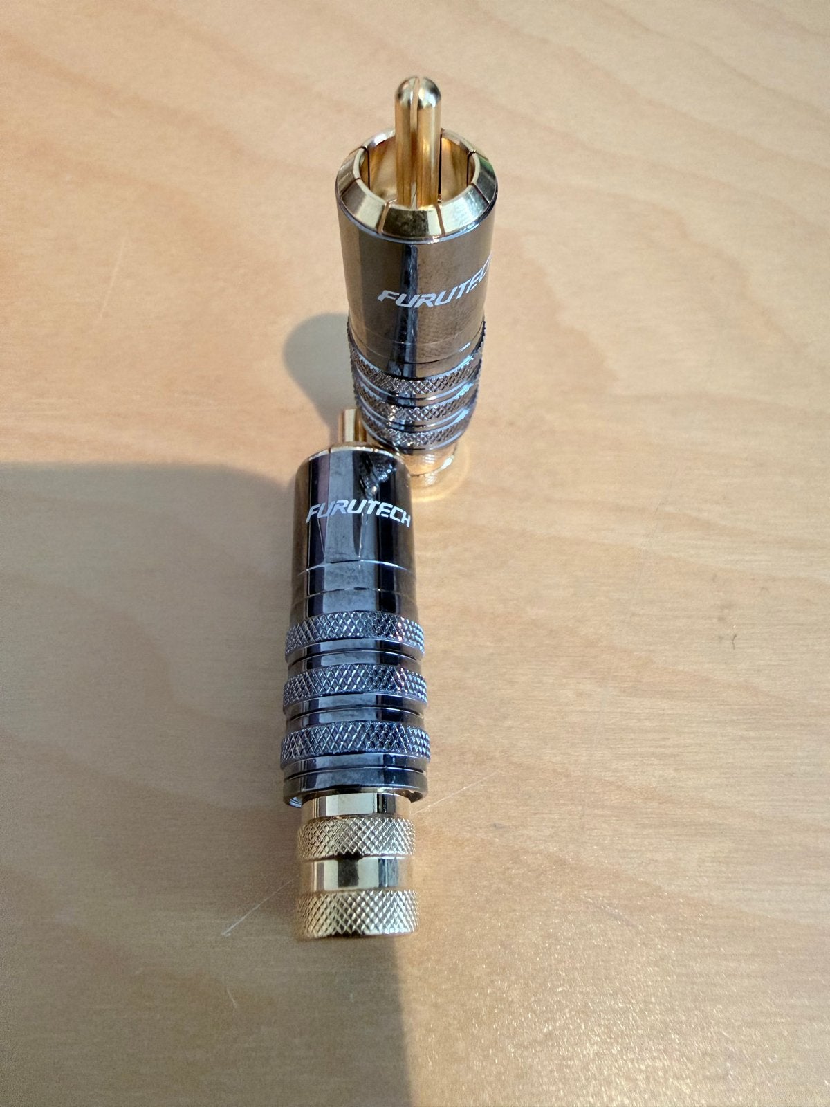 Furutech FP-104G Cinch stekkers (8 stuks) - Nieuw, Ophalen of Verzenden, Nieuw, Minder dan 2 meter, Overige kabels