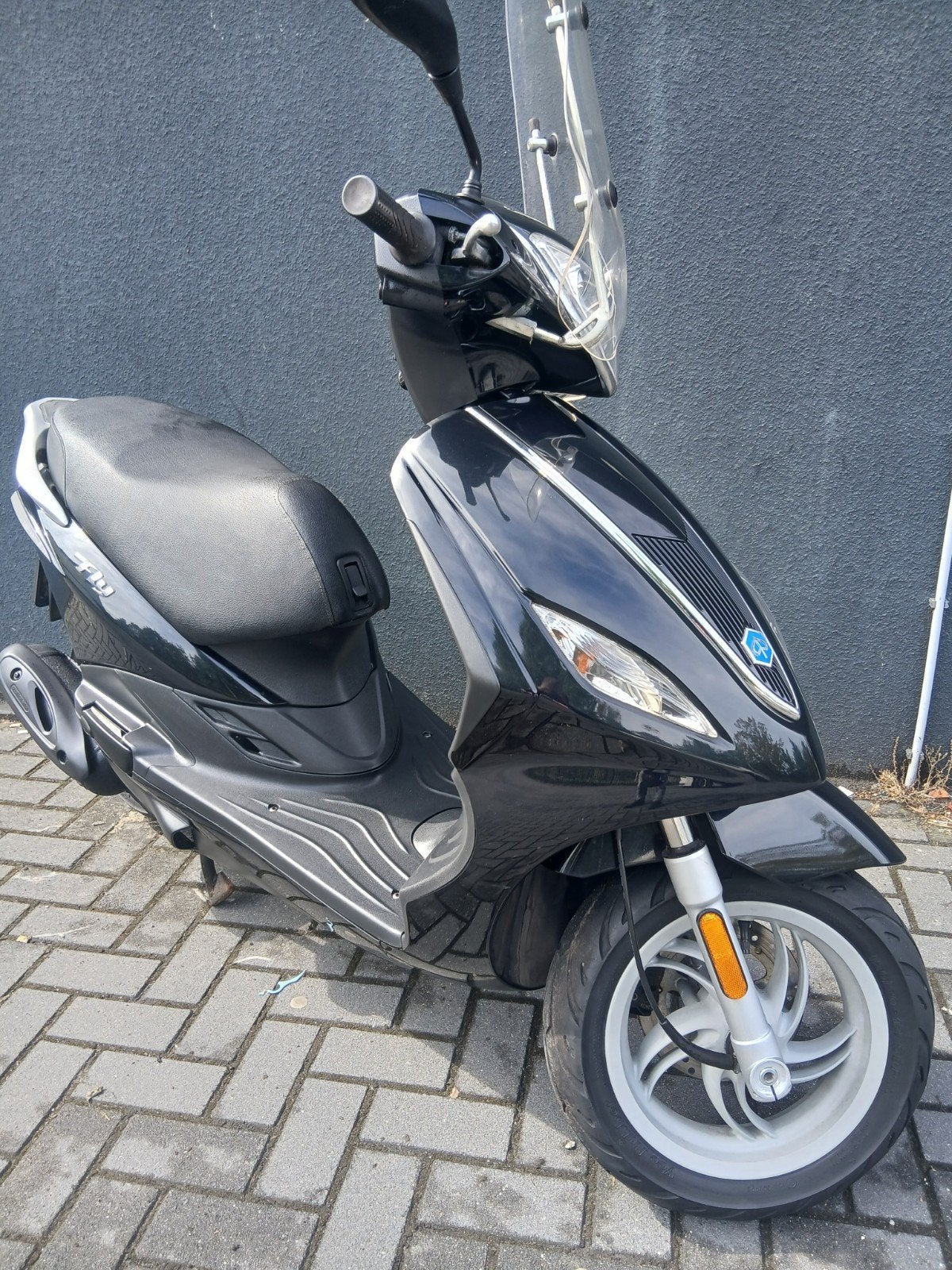 piaggio fly eerste eigenaar weinig km zip fly snor scooter, Fietsen en Brommers, Ophalen of Verzenden, Zo goed als nieuw, Benzine